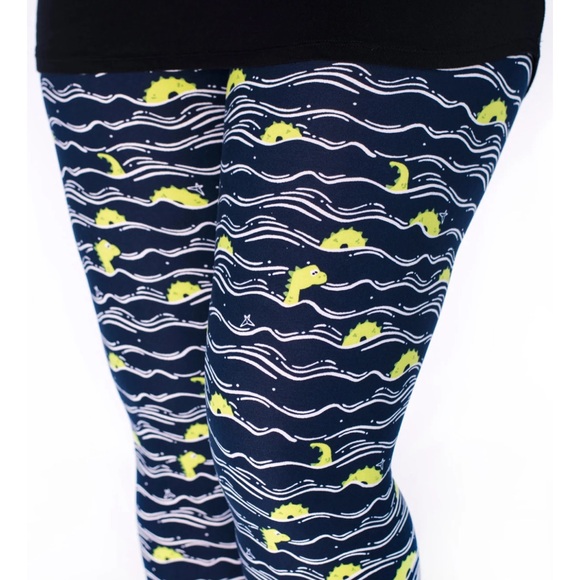 Sweetlegs NWT into the deep petite - Picture 5 of 9